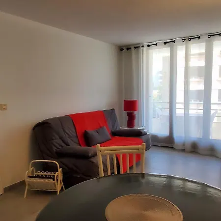Miougrano 2 Pieces Climatise 40m2 Piscine Parking * Fréjus